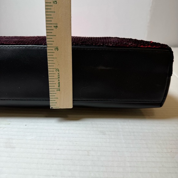 Victorias Secret Zip Pouch Bombshell All Over Sequins Hot Pink Rare Cosmetic Bag - Picture 4 of 6